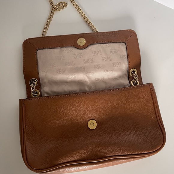 Michael Kors Gold Chain Leather Shoulder Bag - Picture 5 of 9